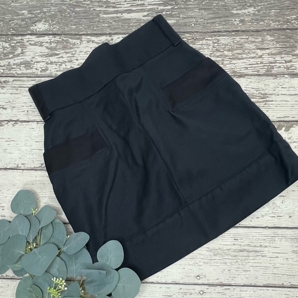 French Connection Dresses & Skirts - French Connection Front Pocket Mini Skirt